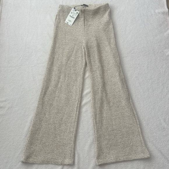 Zara WIDE-LEG CROPPED KNIT TROUSERS
Size M - Picture 4 of 7